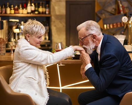 Verlernte Kunst: Wie die Angst vor dem falschen Wort Komplimente verstummen lässt