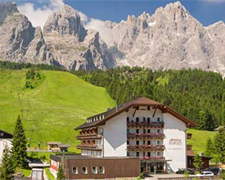 Wandern und entspannen in der alpinen Welt der Drei Zinnen in Südtirol