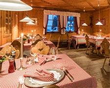 Wandern und entspannen in der alpinen Welt der Drei Zinnen in Südtirol