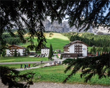 Wandern und entspannen in der alpinen Welt der Drei Zinnen in Südtirol
