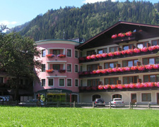 Aktive Erholung in der Bergwelt der Alpen, Rauriser Tal, Salzburger Land